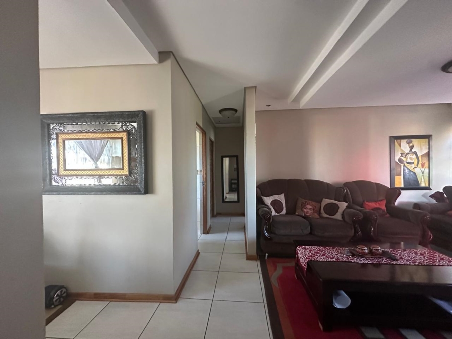 To Let 3 Bedroom Property for Rent in Vista Park Free State